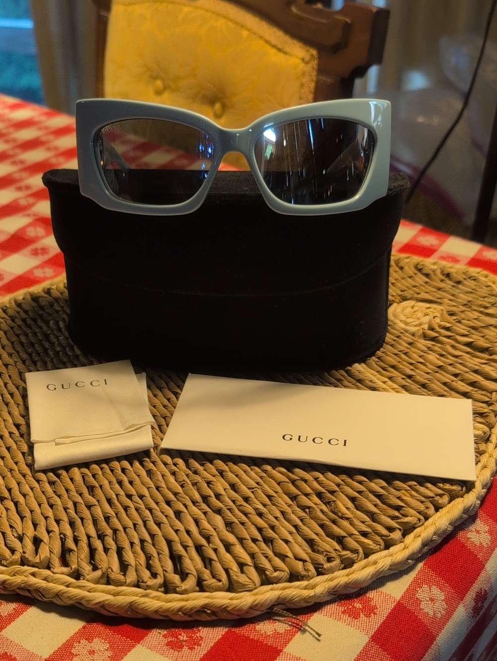 "NWTO"GUCCI Baby Blue Sunglasses